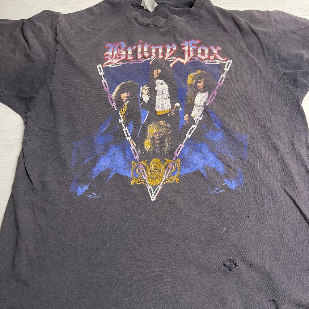 Vintage rock tee Britny Fox 80s size medium
